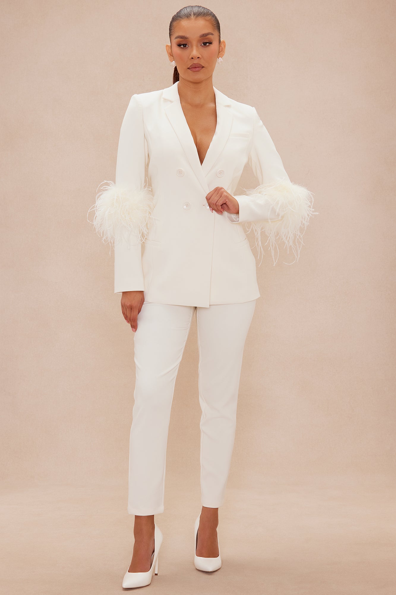 Halle Feather Suit Set - Cream